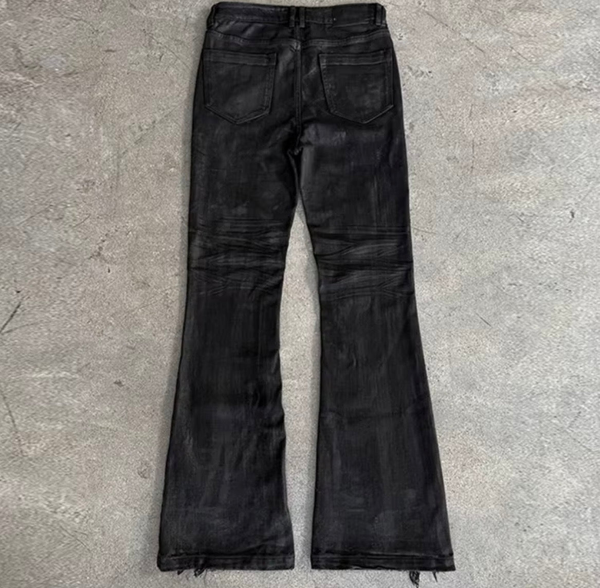 ITAMI WAX DENIM SLIM FLARE — full length back view on concrete